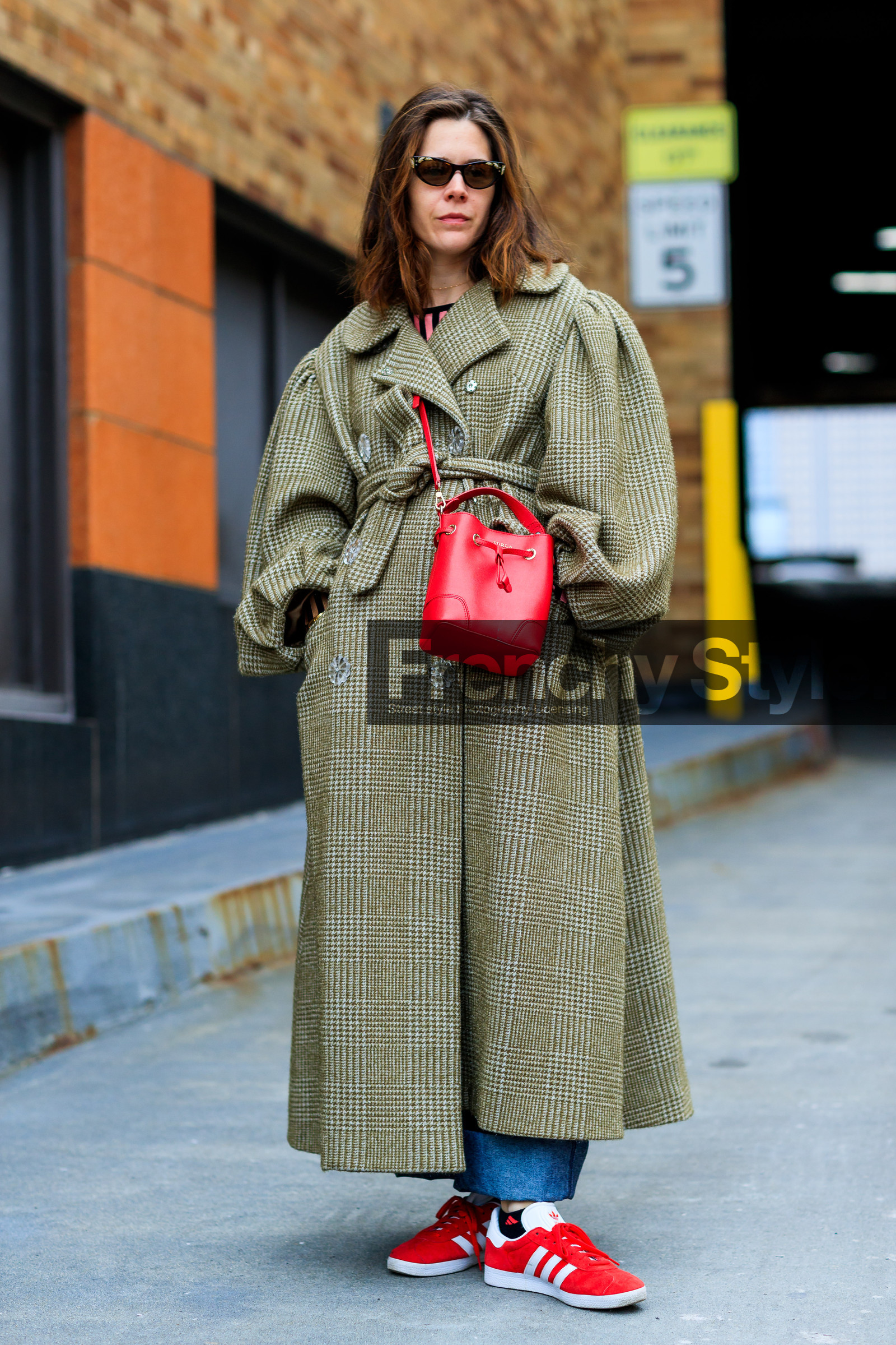 adidas, AUTUMN WINTER 2017-2018, AW 17-18, FALL WINTER 2017-2018, fashion week, frenchystyle, full length, furla, FW, FW 17-18, green coat, houndstooth pattern, jonathan paciullo, leather bag, NEW YORK, NYFW, oversize, red bag, red sneakers, street style, sunglasses, vertical