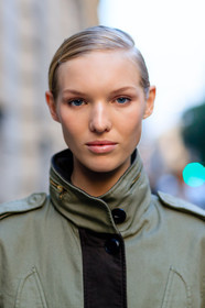 atmosphere details, detail, fashion week, frenchystyle, FW, green jacket, jess picton warlow, jonathan paciullo, MFW, MILAN, model, natural, portrait, skincare, SPRING SUMMER 2017, SS 17, street style, vertical