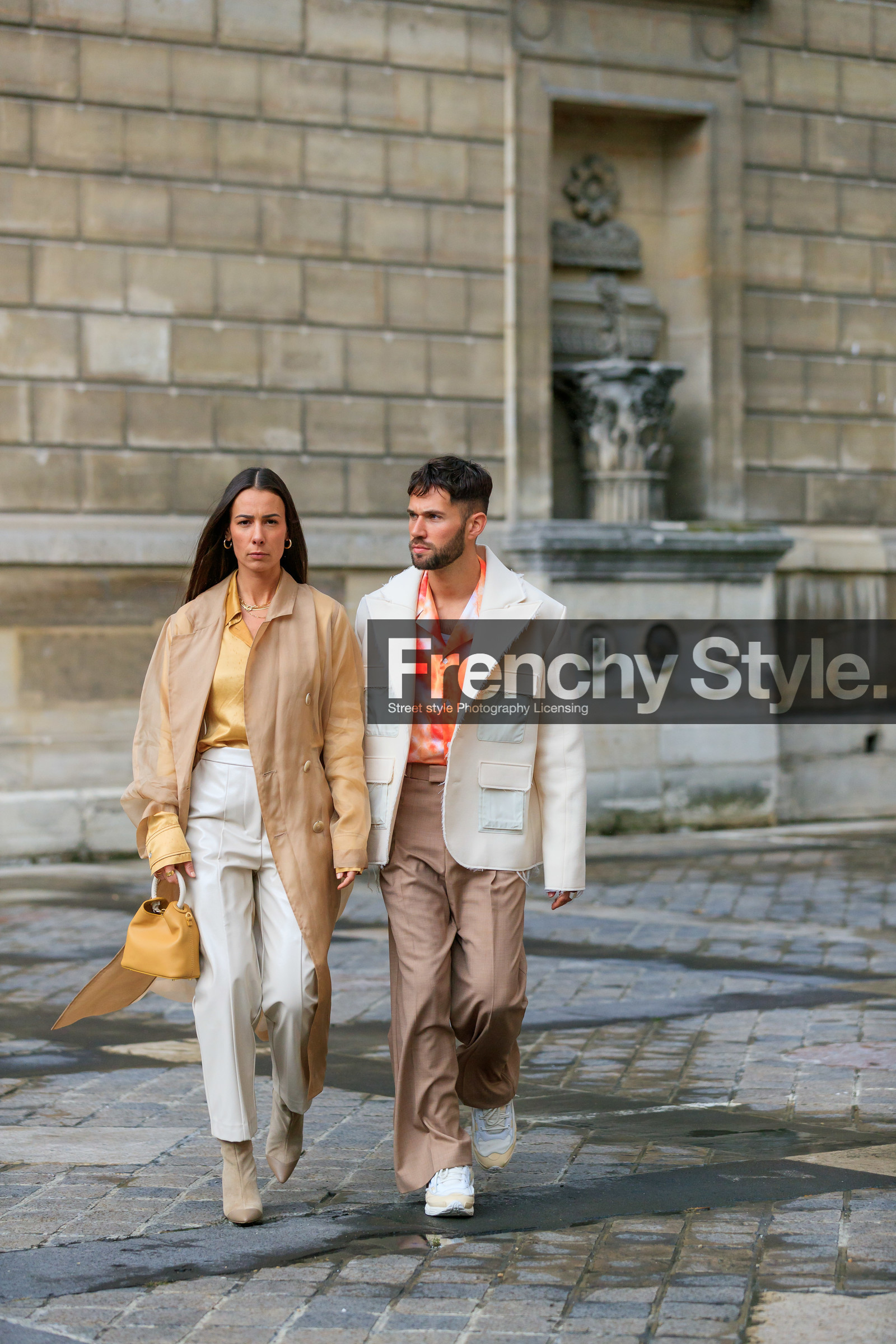 alice & j.s, alice barbier, JS roques, yellow shirt, yellow leather bag, hand bag, white leather pants, beige suede boots, light beige trench coat, sheer trench coat, silk shirt, orange shirt, tie and dye shirt, light beige jacket, used jacket, fashion week, frenchystyle, FW, jonathan paciullo, street style, PFW, PARIS, SPRING SUMMER 2020, SS 20, horizontal, full length