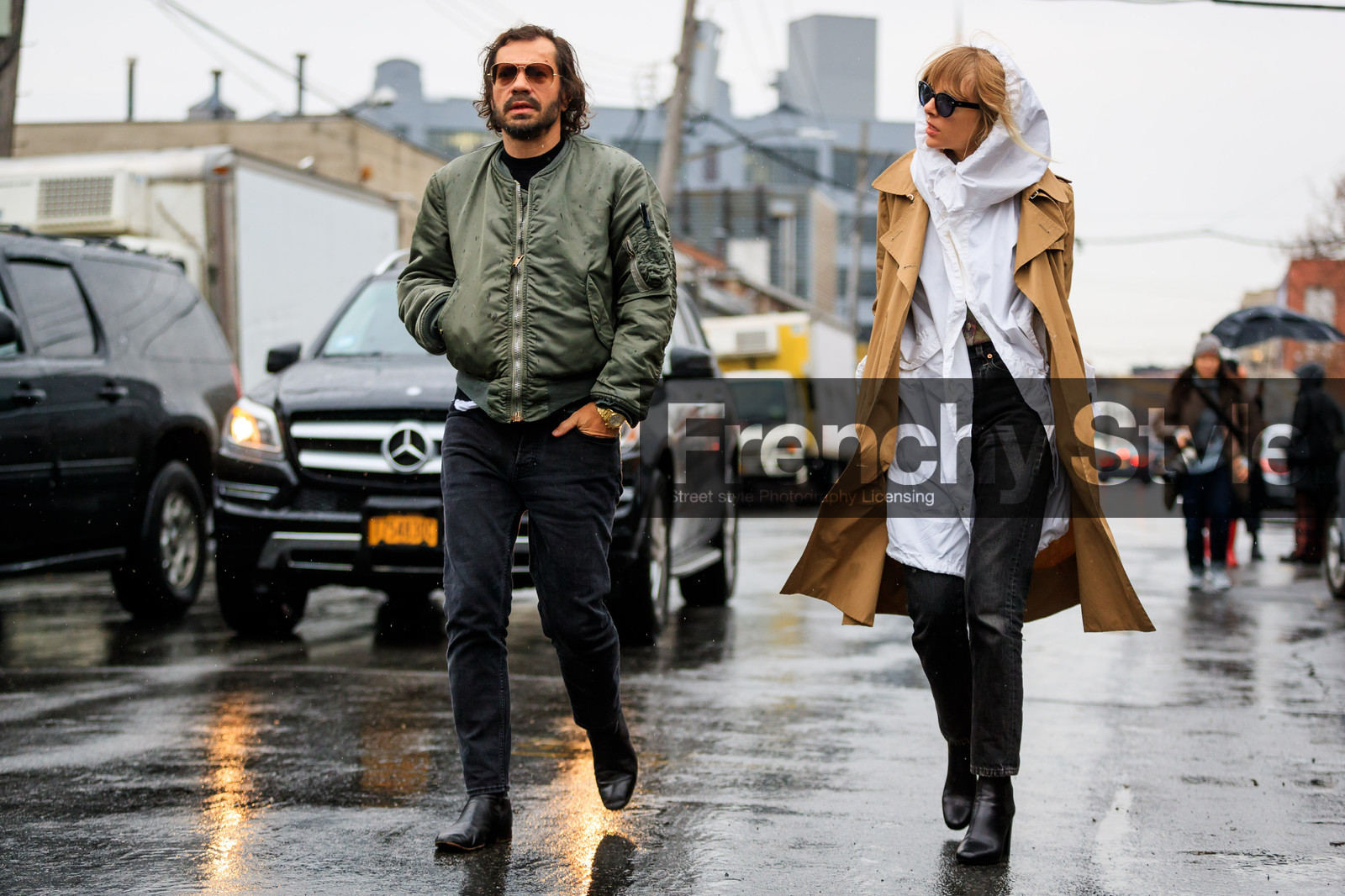 beige coat, black denim, black shoes, bomber jacket, denim pants, green jacket, hood, jeans, leather shoes, rain coat, sunglasses, trench coat, trousers, watch, white jacket, street style, jonathan paciullo, FW, frenchystyle, fashion week, NYFW, NEW YORK, AUTUMN WINTER 2018-2019, AW 18-19, FALL WINTER 2018-2019, FW 18-19, atmosphere details, horizontal, full length, amanda wall, olivier zham