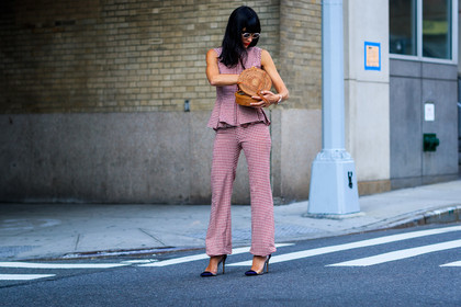 atmosphere details, checked pants, checked top, fashion week, frenchystyle, full length, FW, gingham, graphic bag, high heels, horizontal, jonathan paciullo, leather shoes, NEW YORK, NYFW, printed pants, printed top, red pants, red top, SPRING SUMMER 2018, SS 18, straw bag, street style, sunglasses, transparent shoes, trousers
