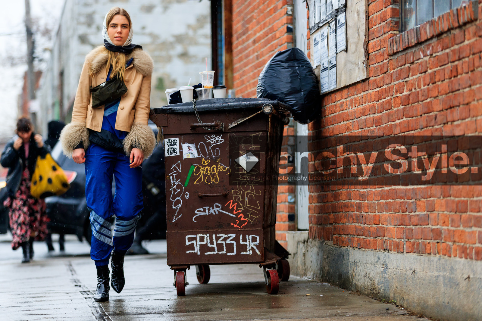 adidas, beige jacket, black shoes, blue pants, blue top, fur collar, graphic pants, green bag, high heels, leather jacket, leather shoes, prada, printed pants, shearling, sweatpants, trousers, street style, jonathan paciullo, FW, frenchystyle, fashion week, NYFW, NEW YORK, AUTUMN WINTER 2018-2019, AW 18-19, FALL WINTER 2018-2019, FW 18-19, atmosphere details, horizontal, full length, laura maria wulff