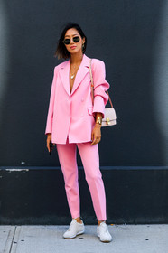 aimee song, blazer, bracelet, christian dior, céline, earrings, fashion week, frenchystyle, full length, FW, iphone, jonathan paciullo, leather bag, leather shoes, NEW YORK, NYFW, pink bag, pink jacket, pink pants, pink suit, red lips, SPRING SUMMER 2018, SS 18, street style, sunglasses, trousers, vertical, white sneakers