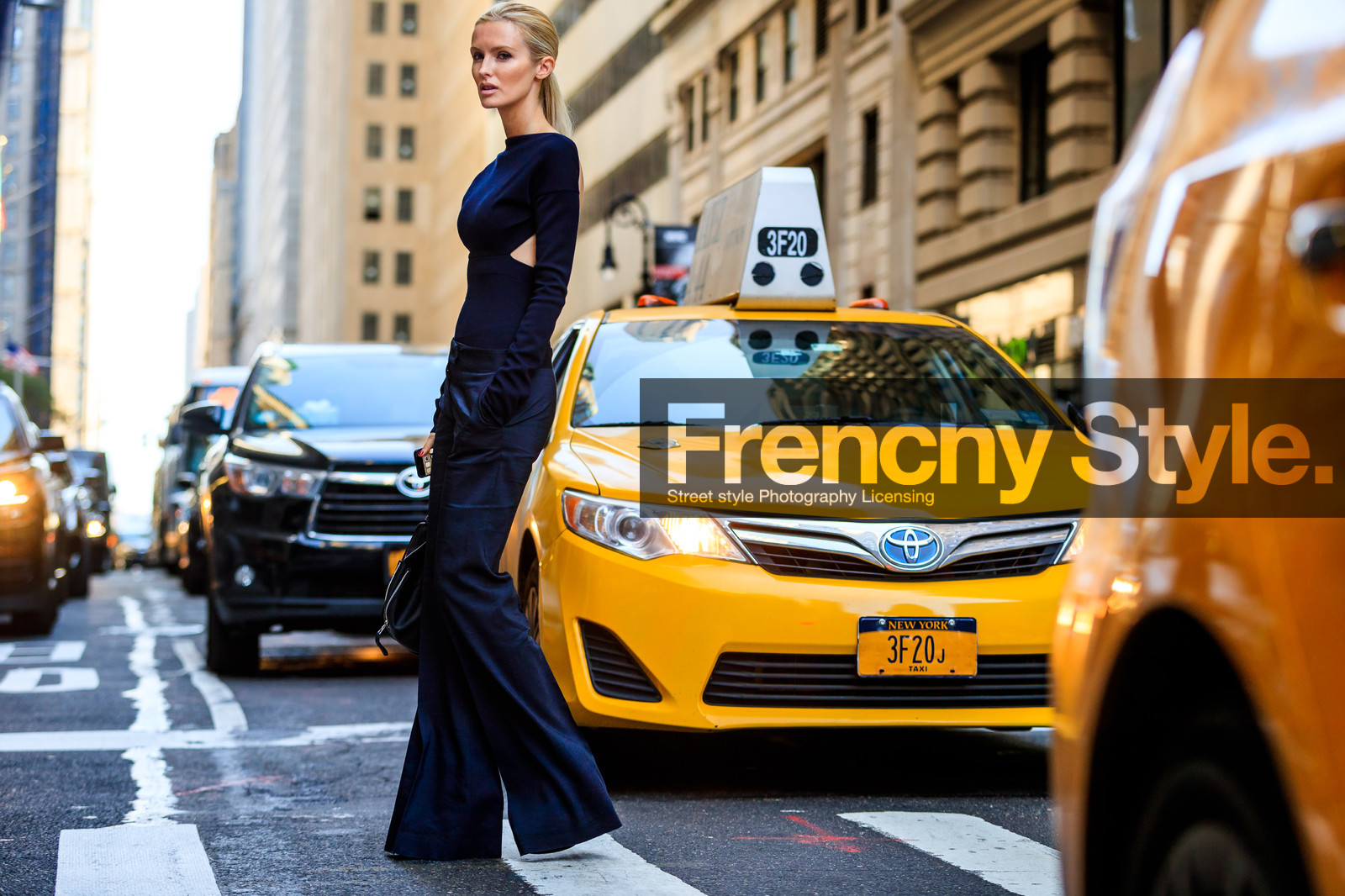 atmosphere details, black bag, blue denim, blue pants, blue sweater, denim pants, fashion week, frenchystyle, full length, FW, horizontal, jeans, jonathan paciullo, kate davidson hudson, leather bag, loewe, NEW YORK, NYFW, SPRING SUMMER 2018, SS 18, street style, trousers