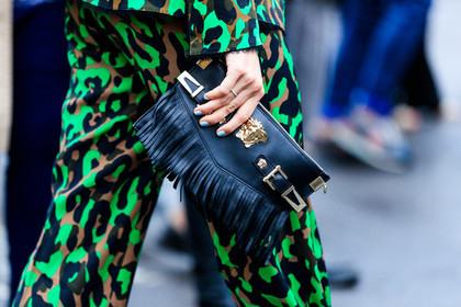 atmosphere details, AUTUMN WINTER 2016-2017, AW 16-17, black clutch, blazer, camo jacket, camo pants, camouflage, detail, doina ciobanu, FALL WINTER 2016-2017, fashion week, frenchystyle, fringes, FW, FW 16-17, golden details, green jacket, green pants, green suit, HAUTE COUTURE, horizontal, jonathan paciullo, kaki suit, leather clutch, MENSWEAR, military pants, PARIS, PFW, printed jacket, printed pants, printed suit, street style, tone on tone, total look green, trousers, versace