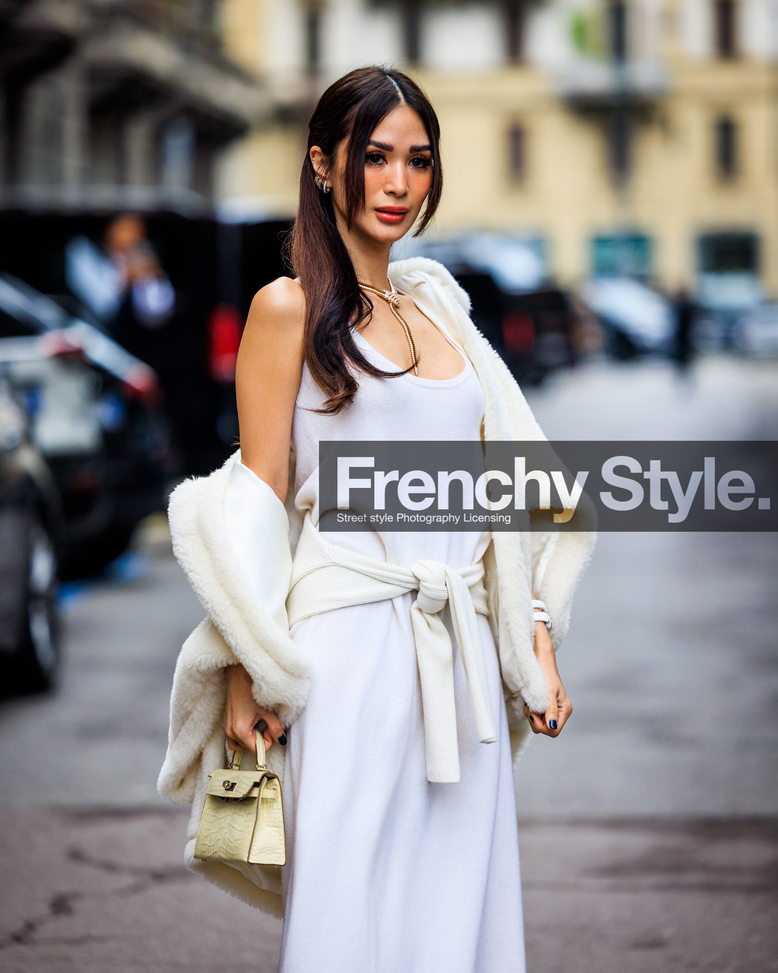 fashion week, frenchystyle, FW, jonathan paciullo, street style, MFW, MILAN, SPRING SUMMER 2024, SS 24, vertical, atmosphere details, detail