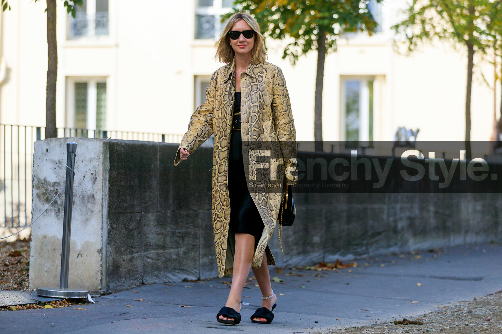 lisa aiken, black sunglasses, rayban sunglasses, animal skin coat, light beige coat, black dress, black sandals, black belt, belted dress, big belt, mid long dress, silk dress, satin dress, satin sandals, flat sandals, flat slippers, plaited sandals, bottega veneta shoes, ankle bracelet, silver bracelet, silvered bracelet, fashion week, frenchystyle, FW, jonathan paciullo, street style, SPRING SUMMER 2020, SS 20, PFW, PARIS, horizontal, full length