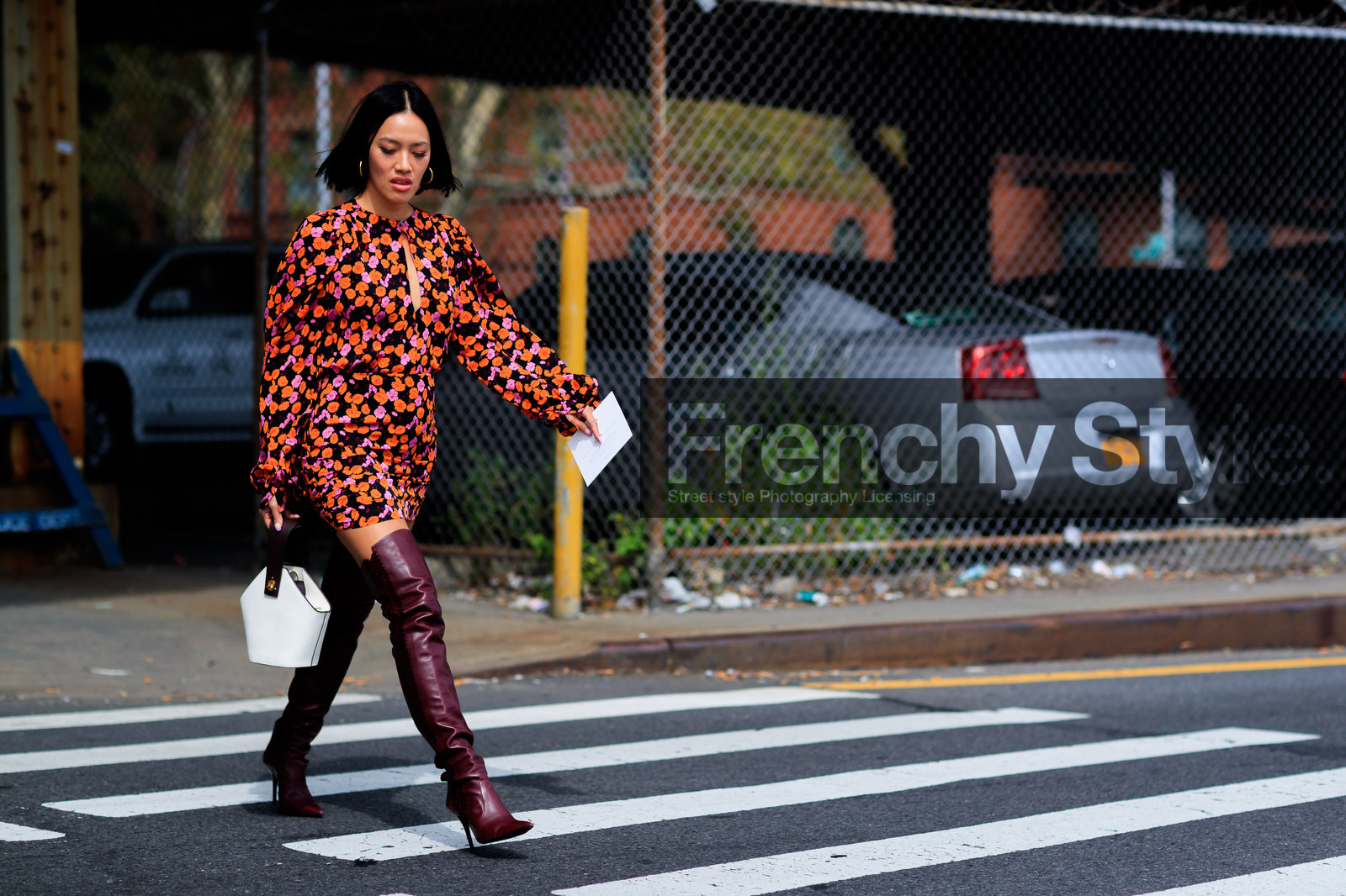 atmosphere details, bordeaux, burgundy, danse lente, fashion week, frenchystyle, full length, FW, graphic bag, graphic dress, high boots, high heels, horizontal, jonathan paciullo, leather bag, leather shoes, NEW YORK, NYFW, printed dress, red boots, red dress, SPRING SUMMER 2018, SS 18, street style, Tiffany Hsu, white bag