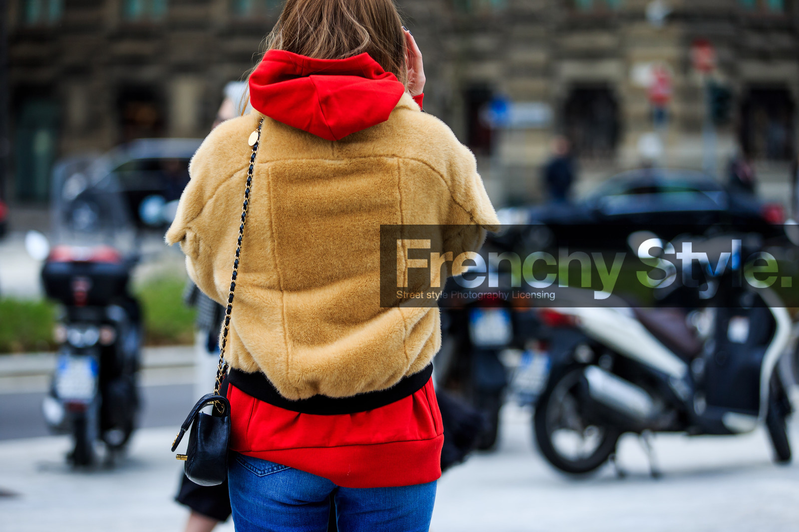 atmosphere details, AUTUMN WINTER 2016-2017, AW 16-17, back, beige fur, beige jacket, black bag, blue denim, bomber jacket, chanel, chiara capitani, céline, denim pants, detail, FALL WINTER 2016-2017, fashion week, frenchystyle, fur jacket, FW, FW 16-17, hoodie, horizontal, jeans, jonathan paciullo, leather bag, LFW, LONDON, MENSWEAR, red sweater, street style, sunglasses, trousers