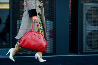 brown coat, checked, embroideries, floral, flowers, graphic jacket, graphic pants, gucci, high heels, leather bag, leather shoes, plaid, printed jacket, printed pants, red bag, trousers, white shoes, yellow jacket, yellow pants, fashion week, frenchystyle, FW, jonathan paciullo, street style, MFW, MILAN, AUTUMN WINTER 2018-2019, FALL WINTER 2018-2019, FW 18-19, horizontal, atmosphere details, thassia naves
