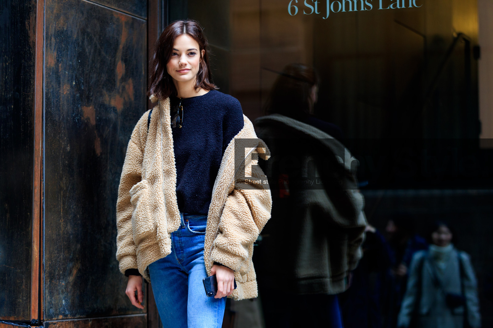 beige coat, black sweater, blue denim, denim pants, jeans, off the shoulder, shearling, trousers, street style, jonathan paciullo, FW, frenchystyle, fashion week, NYFW, NEW YORK, AUTUMN WINTER 2018-2019, AW 18-19, FALL WINTER 2018-2019, FW 18-19, atmosphere details, horizontal, detail, model