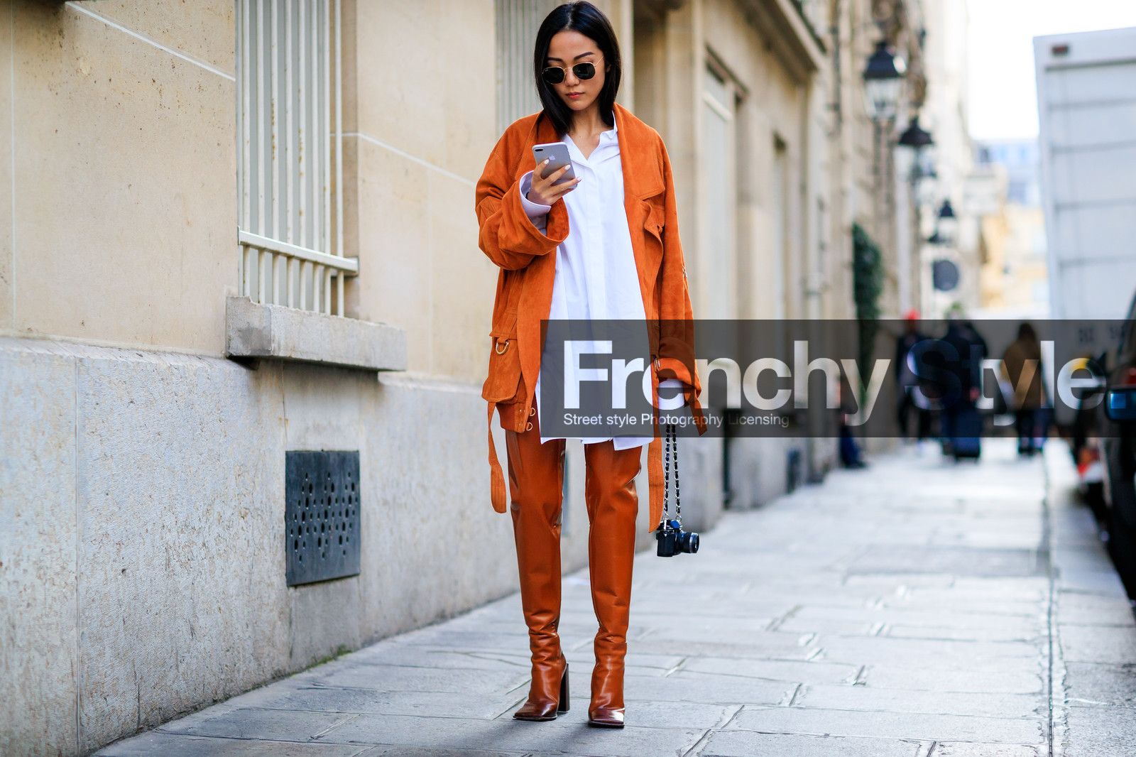 atmosphere details, AUTUMN WINTER 2017-2018, AW 17-18, FALL WINTER 2017-2018, fashion week, frenchystyle, full length, FW, FW 17-18, high boots, high heels, horizontal, jonathan paciullo, leather shoes, orange jacket, orange shoes, PARIS, PFW, street style, suede jacket, sunglasses, white shirt, yoyo cao