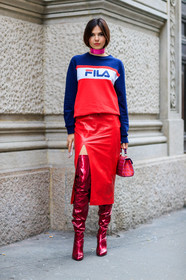 AUTUMN WINTER 2017-2018, AW 17-18, choker, doina ciobanu, FALL WINTER 2017-2018, fashion week, frenchystyle, full length, FW, FW 17-18, graphic sweater, high boots, high heels, jonathan paciullo, leather bag, leather boots, leather shoes, leather skirt, MFW, MILAN, necklace, printed bag, printed sweater, red bag, red boots, red skirt, street style, vertical, vêtements