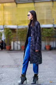 AUTUMN WINTER 2017-2018, AW 17-18, blue denim, denim pants, embroidered coat, FALL WINTER 2017-2018, fashion week, frenchystyle, full length, FW, FW 17-18, graphic coat, grey boots, high heels, jeans, jonathan paciullo, leather shoes, MFW, MILAN, printed coat, shiny coat, silver coat, street style, sunglasses, trousers, vertical