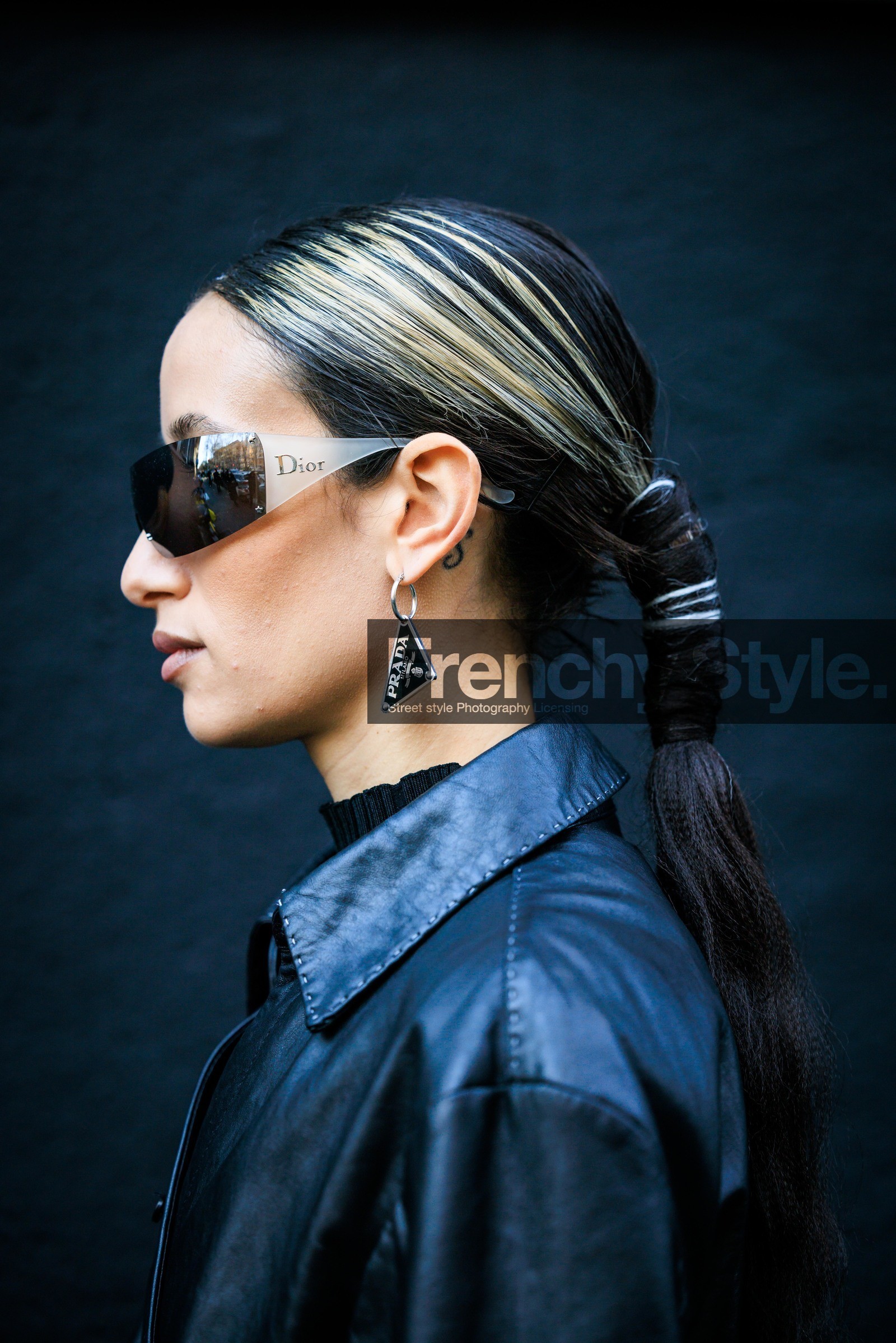details, pony tail, dior sunglasses, prada earrings, alexandra guerain, fashion week, frenchystyle, FW, jonathan paciullo, street style, vertical, atmosphere details, detail
