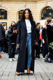 black sunglasses, white tshirt, black trench, buttoned trench, classic jeans, mini bag, leather bag, studded bag, valentino, black stilettos, fashion week, frenchystyle, FW, jonathan paciullo, street style, PARIS, PFW, SPRING SUMMER 2022, SS 22, full length, vertical, amina muaddi