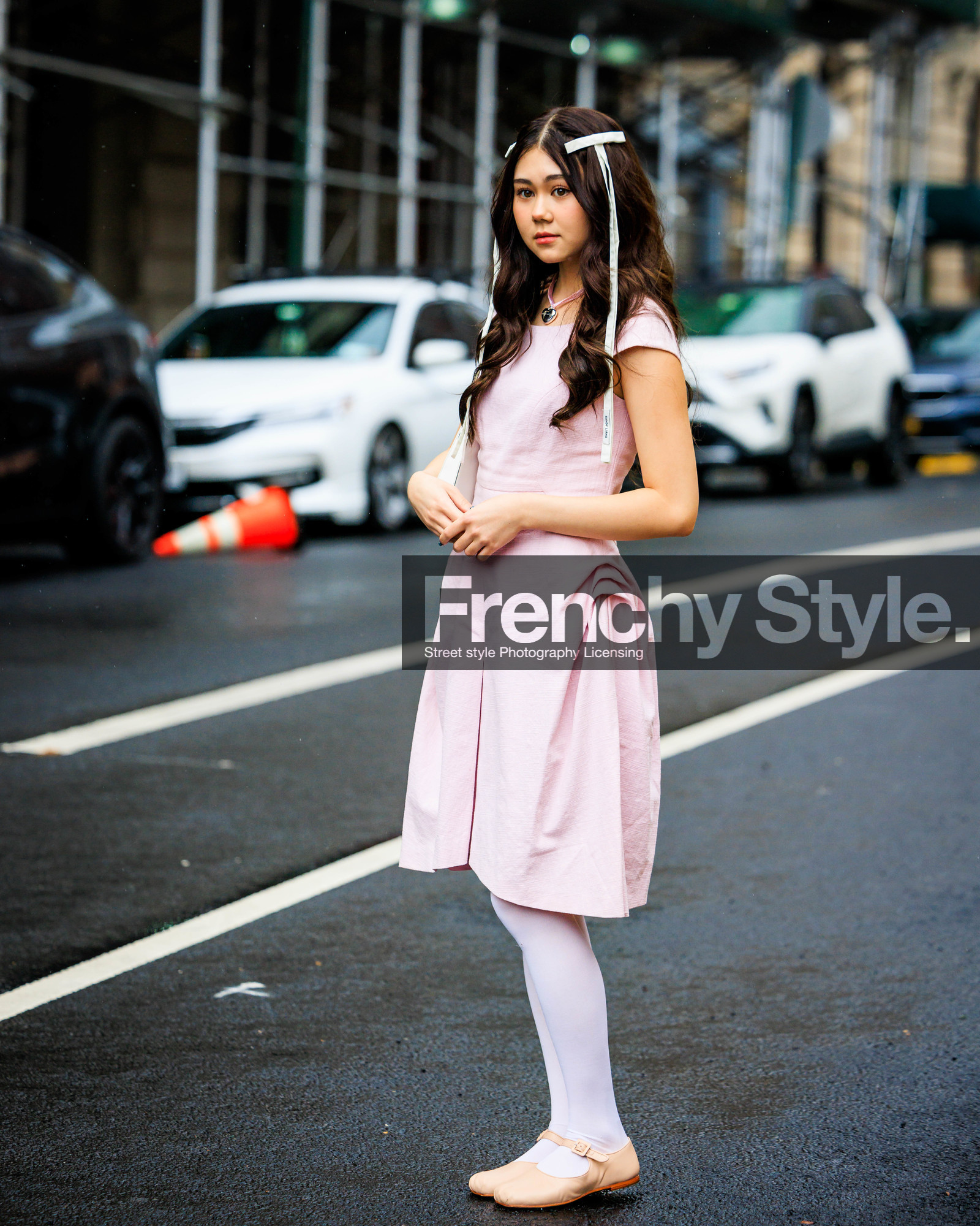 jonathan paciullo, FW, frenchystyle, fashion week, street style, vertical, detail, atmosphere details, NYFW, NEW YORK, SPRING SUMMER 2024, SS 24