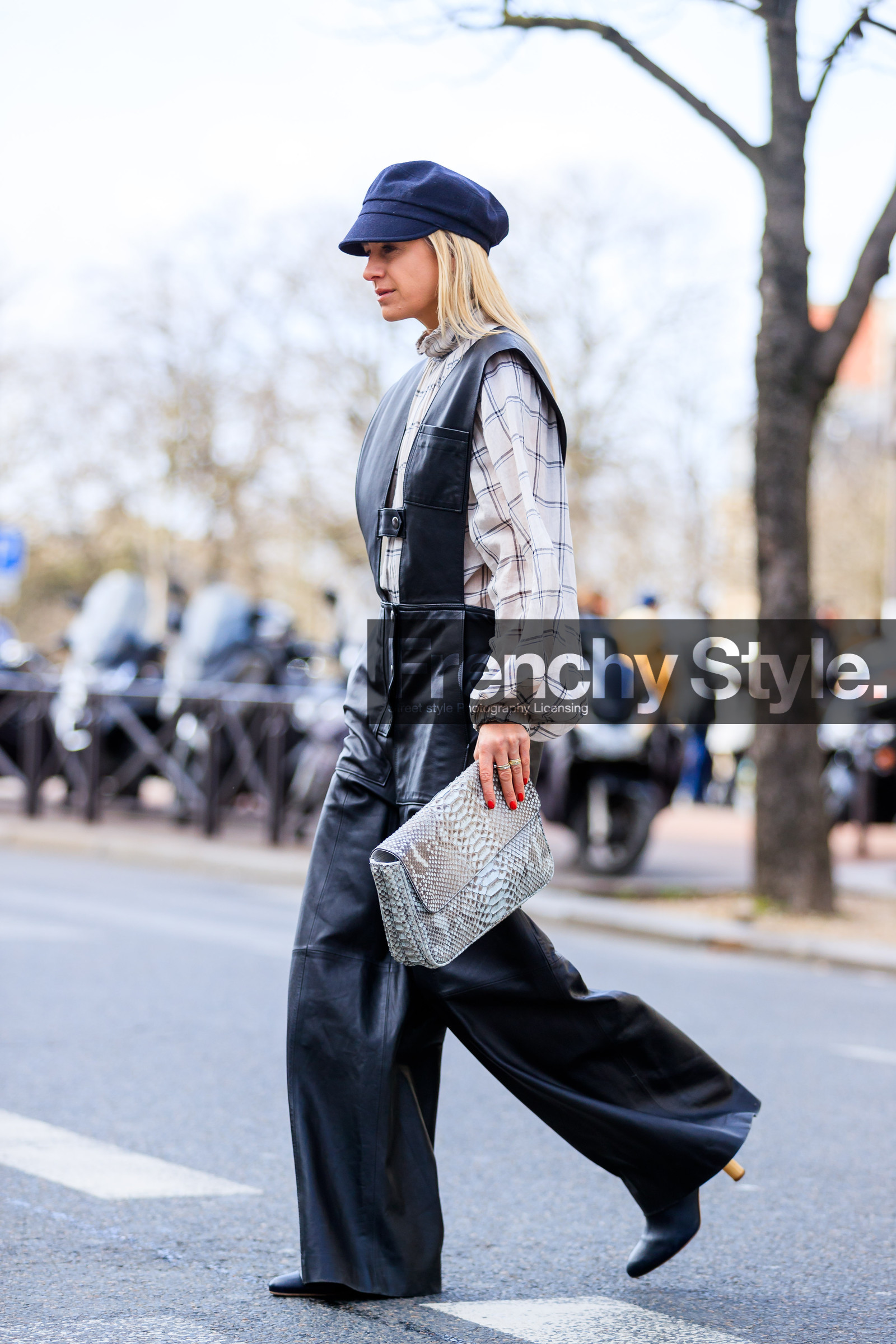 AUTUMN WINTER 2017-2018, AW 17-18, beige bag, black cap, black overall, celine aagaard, checked shirt, FALL WINTER 2017-2018, fashion week, frenchystyle, full length, FW, FW 17-18, graphic shirt, high heels, jonathan paciullo, leather bag, leather overall, leather shoes, PARIS, PFW, printed shirt, snake print, street style, trousers, vertical