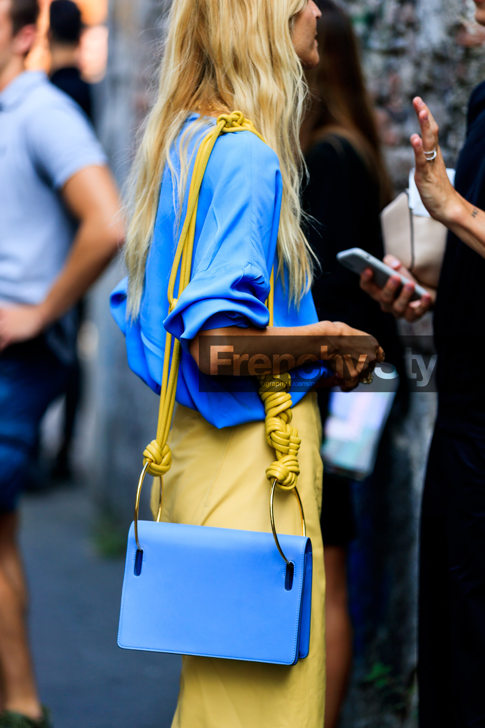ada kokosar, blue bag, blue top, leather bag, yellow skirt, fashion week, frenchystyle, FW, jonathan paciullo, street style, MFW, MILAN, SPRING SUMMER 2019, SS 19, vertical, atmosphere details, detail