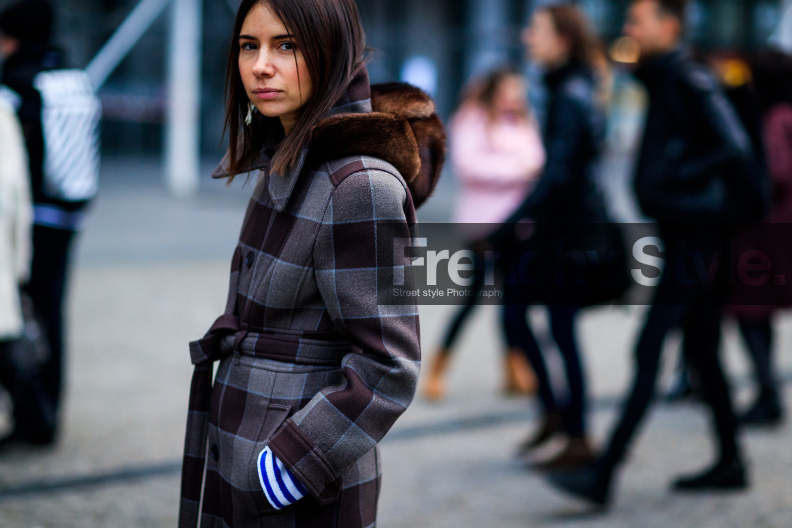 brown coat, brown fur, checked coat, graphic coat, hood, plaid, fashion week, frenchystyle, FW, jonathan paciullo, street style, PFW, PARIS, SPRING SUMMER 2017, SS 17, HAUTE COUTURE, atmosphere details, detail, horizontal, natasha goldenberg