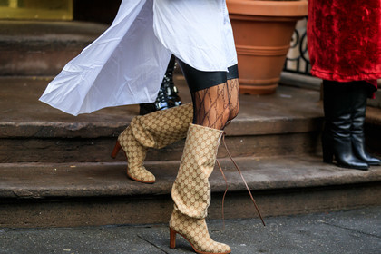 lace tights, monogrammed boots, gucci shoes, high boots, high heels boots, black tights, gucci tights, fashion week, frenchystyle, FW, jonathan paciullo, street style, AUTUMN WINTER 2020-2021, FALL WINTER 2020-2021, FW 20-21, horizontal, atmosphere details, detail, NYFW, NEW YORK