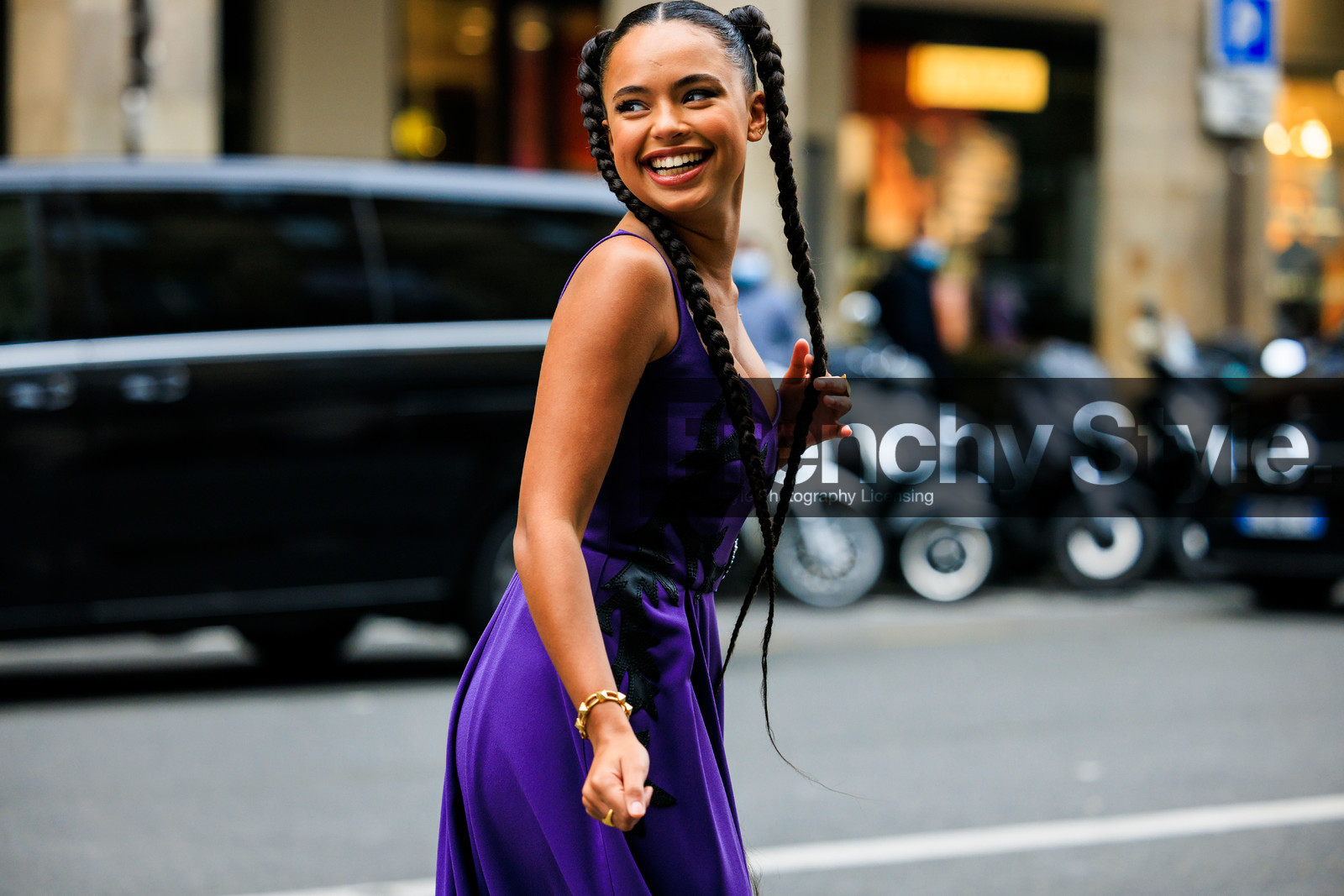 braided tales, purple dress, close up, bracelet, long, braids, fashion week, frenchystyle, FW, jonathan paciullo, street style, PARIS, PFW, SPRING SUMMER 2022, SS 22, atmosphere details, detail, horizontal, paola locatelli