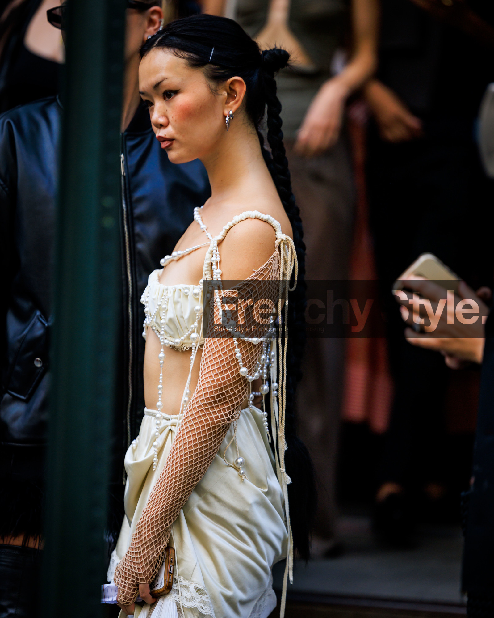 jonathan paciullo, FW, frenchystyle, fashion week, street style, vertical, detail, atmosphere details, NEW YORK, NYFW, SPRING SUMMER 2024, SS 24