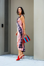 aimee song, christian dior, fashion week, frenchystyle, full length, FW, geometric, graphic bag, high heels, jonathan paciullo, leather bag, leather shoes, NEW YORK, NYFW, pink dress, printed bag, printed dress, red bag, red shoes, silk dress, SPRING SUMMER 2018, SS 18, street style, striped bag, vertical