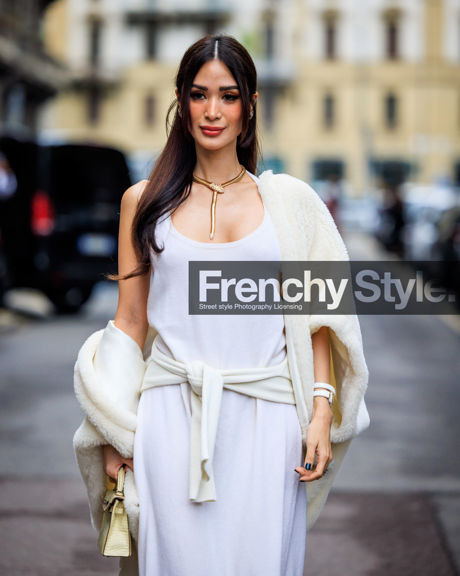 fashion week, frenchystyle, FW, jonathan paciullo, street style, MFW, MILAN, SPRING SUMMER 2024, SS 24, vertical, atmosphere details, detail