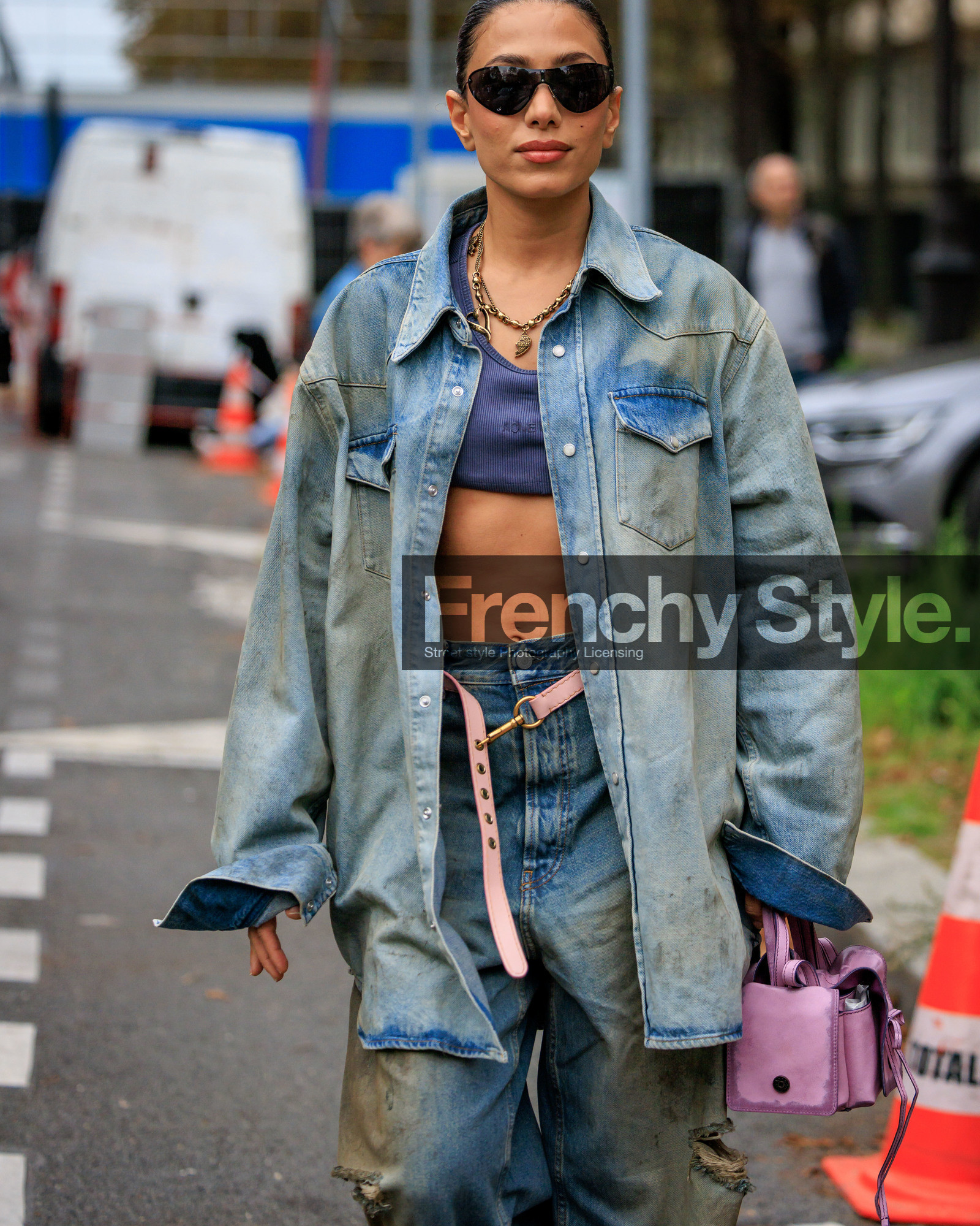 fashion week, frenchystyle, FW, jonathan paciullo, street style, PARIS, PFW, SPRING SUMMER 2024, SS 24, vertical, atmosphere details, detail