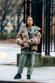 christina paik, kaki shirt, kaki pants, beige coat, down jacket, jogging pants, sportswear, nike shoes, black sneackers, fashion week, frenchystyle, FW, jonathan paciullo, street style, AUTUMN WINTER 2020-2021, FALL WINTER 2020-2021, FW 20-21, vertical, full length, NYFW, NEW YORK