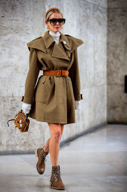 leonie hanne, checked dress, checked jacket, jacket dress, belted dress, belted jacket, kaki dress, kaki jacket, camel leather belt, smoked sunglasses, big sunglasses, oversize shoulder, camel bag, velvet bag, corduroy bag, embroidered bag, hand bag, brown leather boots, flat boots, laced boots, velvet boots, corduroy boots, low boots, hoop earrings, golden earrings, chain earrings, headband, chloe bag, chloe dress, chloe jacket, chloe shoes, fashion week, frenchystyle, FW, jonathan paciullo, street style, PFW, PARIS, SPRING SUMMER 2021, SS 21, vertical, full length