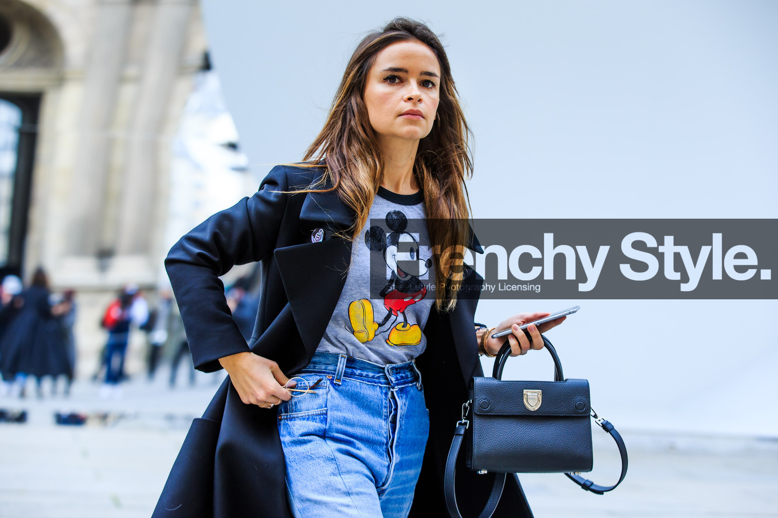 atmosphere details, AUTUMN WINTER 2016-2017, AW 16-17, black bag, black coat, blue denim, cartoon, christian dior, denim pants, detail, FALL WINTER 2016-2017, fashion week, frenchystyle, FW, FW 16-17, grey t shirt, horizontal, jeans, jonathan paciullo, leather bag, long hair, mickey mouse, mira duma, miroslava duma, PARIS, PFW, printed t shirt, street style, trousers, vêtements