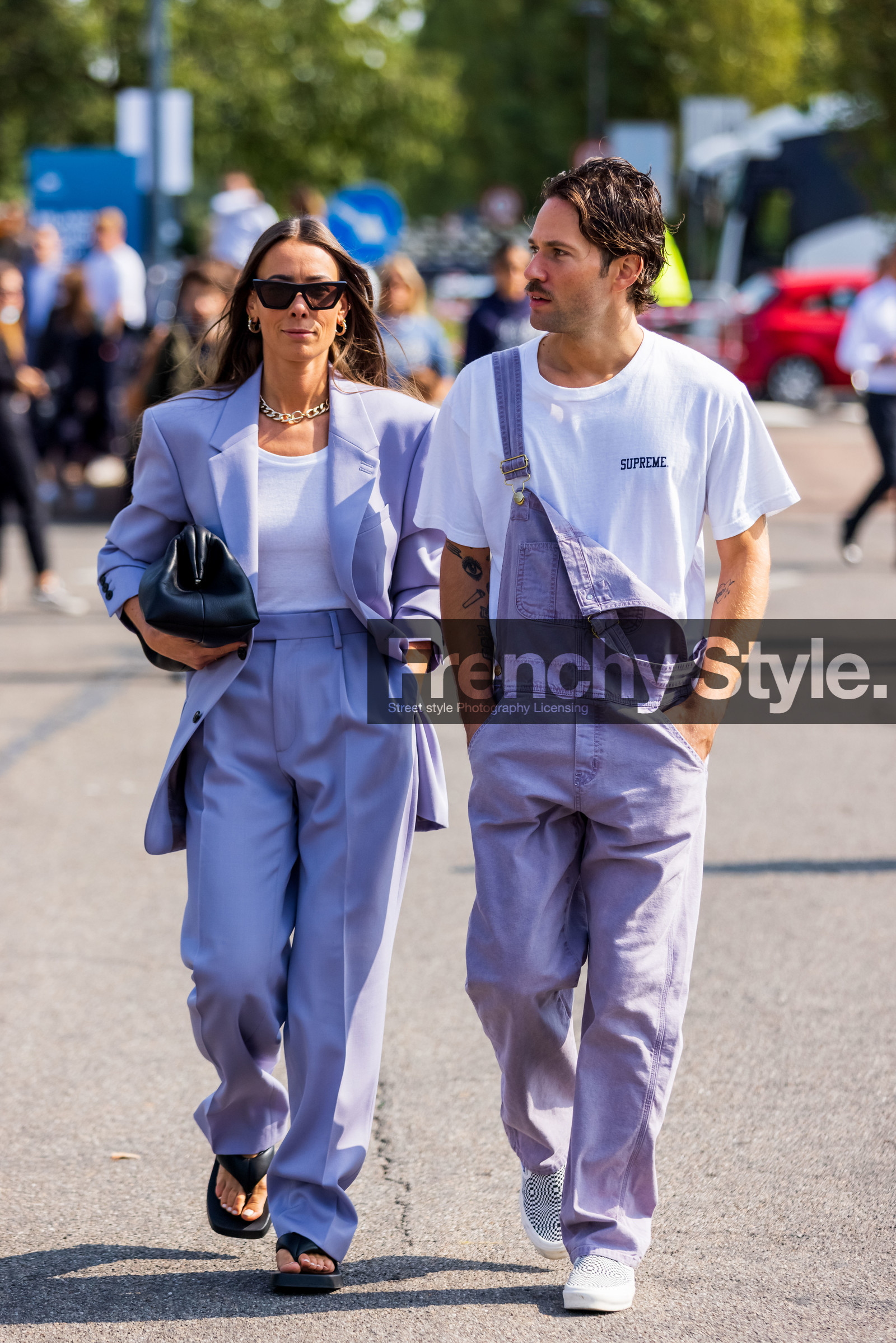 Alice Barbier, black bag, black pouch, black sandals, black sunglasses, blazer, chain, color, coton t-shirt, couple, denim overall, duo, flip flap, Jean-Sebastien Roques, large pants, leather bag, leather pouch, lila, lila blazer, lila pants, lila suit, menswear, necklace, overall, oversize blazer, pants, print shoes, silver necklace, suit, sunglasses, supreme t-shirt, vans, white t-shirt, white top, costume pants, fashion week, frenchystyle, FW, jonathan paciullo, street style, MFW, MILAN, SPRING SUMMER 2022, SS 22, vertical, full length