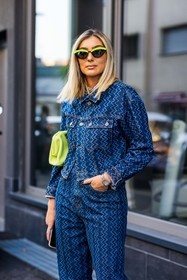 cateye sunglasses, denim, denim jacket, denim pants, watch, jean, leather bag, missoni look, print, small bag, strass, sunglasses, total look, yellow bag, yellow sunglasses, fashion week, frenchystyle, FW, jonathan paciullo, street style, SPRING SUMMER 2022, SS 22, MFW, MILAN, vertical, atmosphere details