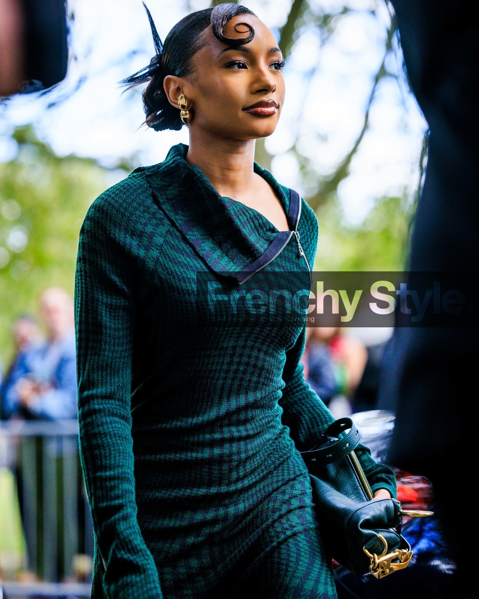 fashion week, frenchystyle, FW, jonathan paciullo, street style, LFW, LONDON, atmosphere details, detail, SPRING SUMMER 2024, SS 24