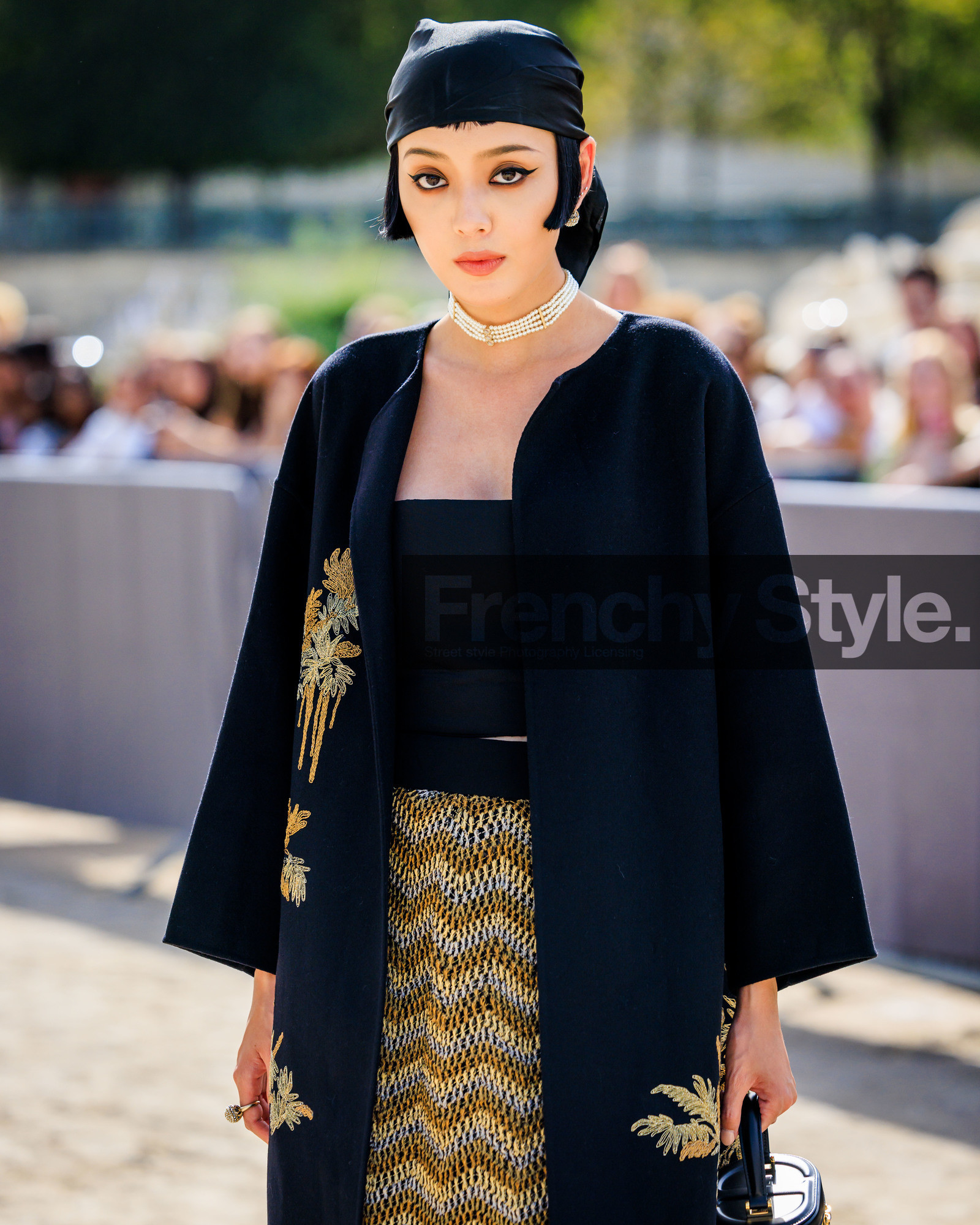 fashion week, frenchystyle, FW, jonathan paciullo, street style, PFW, PARIS, SPRING SUMMER 2024, SS 24, vertical, atmosphere details, detail