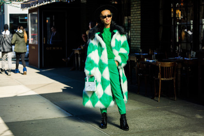 furry black and green plaid coat, black sun glasses, green full look, green knitted sweater, green trousers, heeled laced black boots, mini white pearled bag, fashion week, frenchystyle, FW, jonathan paciullo, street style, NYFW, NEW YORK, AUTUMN WINTER 2022-2023, FALL WINTER 2022_2023, FW 22-23, atmosphere details, horizontal, full length