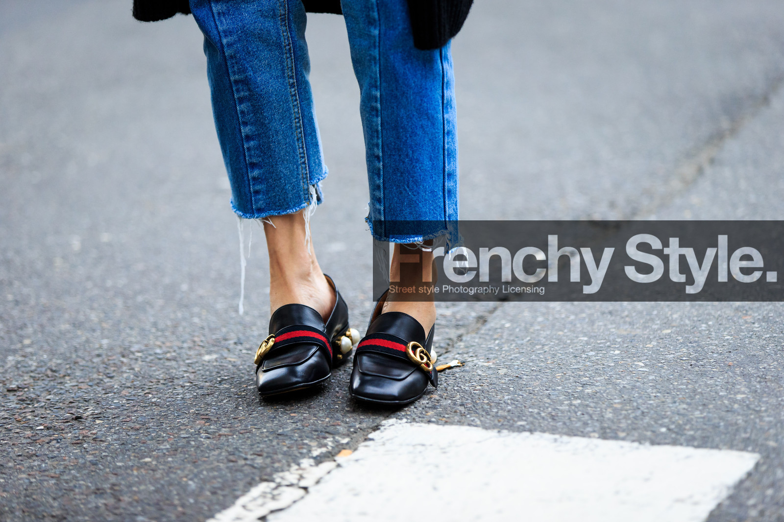atmosphere details, AUTUMN WINTER 2016-2017, AW 16-17, black loafers, blue denim, denim pants, detail, FALL WINTER 2016-2017, fashion week, frenchystyle, FW, FW 16-17, gucci, horizontal, jeans, jonathan paciullo, leather shoes, LFW, LONDON, MENSWEAR, pearls, ripped pants, street style, trousers, vêtements, yoyo cao
