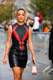 amina muaddi, black leather dress, sleeveless dress, red leather dress, quilted dress, mini dress, nails details, nail art, light pink leather bag, hand bag, louis vuitton bag, louis vuitton dress, PARIS, PFW, fashion week, frenchystyle, FW, jonathan paciullo, street style, SPRING SUMMER 2021, SS 21, vertical, atmosphere details, detail