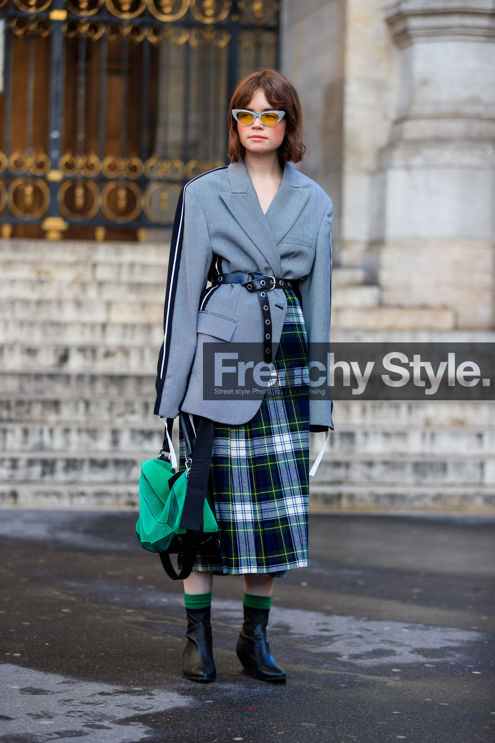 asymetric, black belt, black shoes, blazer, checked, graphic jacket, graphic skirt, green bag, green skirt, green socks, grey jacket, leather bag, leather belt, leather shoes, loewe, plaid, printed jacket, printed skirt, suede bag, sunglasses, tartan, street style, jonathan paciullo, FW, frenchystyle, fashion week, PFW, PARIS, AUTUMN WINTER 2018-2019, FALL WINTER 2018-2019, FW 18-19, vertical, full length, reese blutstein