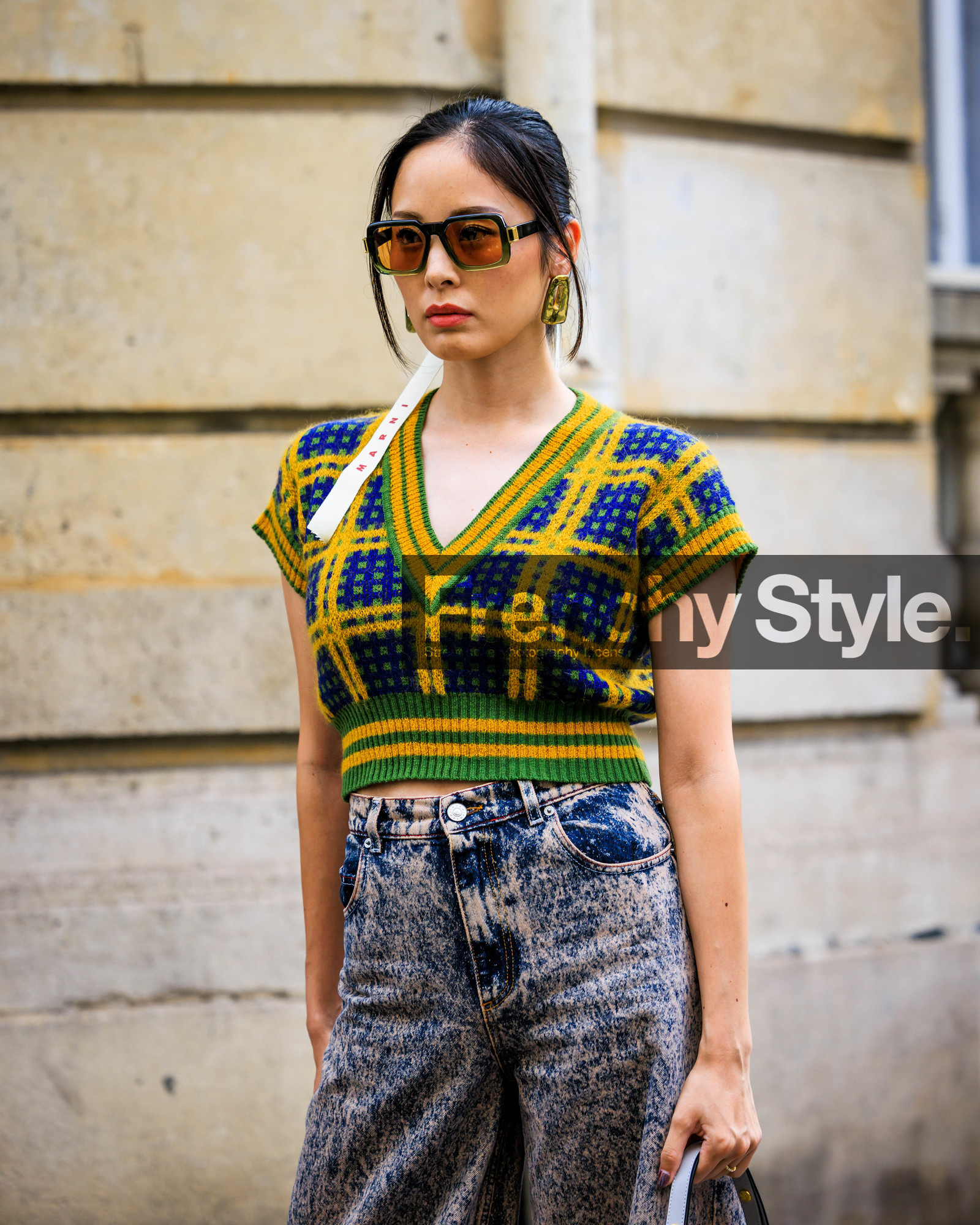 fashion week, frenchystyle, FW, jonathan paciullo, street style, PARIS, PFW, SPRING SUMMER 2024, SS 24, vertical, atmosphere details, detail