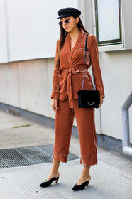 black bag, black cap, black mules, black shoes, brown jacket, brown pants, fashion week, frenchystyle, full length, FW, high heels, jonathan paciullo, leather bag, leather shoes, NEW YORK, NYFW, SPRING SUMMER 2018, SS 18, street style, sunglasses, trousers, velvet, vertical