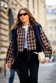 black sunglasses, cropped jacket, plaid jacket, blue jacket, blue scarf, dark blue jeans, white pouch, bottega veneta bag, street style, jonathan paciullo, FW, frenchystyle, fashion week, AUTUMN WINTER 2022-2023, FALL WINTER 2022_2023, FW 22-23, PFW, PARIS, vertical, detail