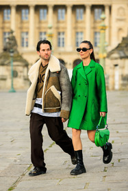 green coat, green jacket, dior saddle bah, green bag, dior, dior bag, black boots, black bottines, brown trousers, black shoes, puffed jacket, leather jacket, printed tshirt, kaki tshirt, alice & j.s, alice barbier, JS roques, fashion week, frenchystyle, FW, jonathan paciullo, street style, AUTUMN WINTER 2022-2023, FALL WINTER 2022_2023, FW 22-23, PFW, PARIS, vertical, full length