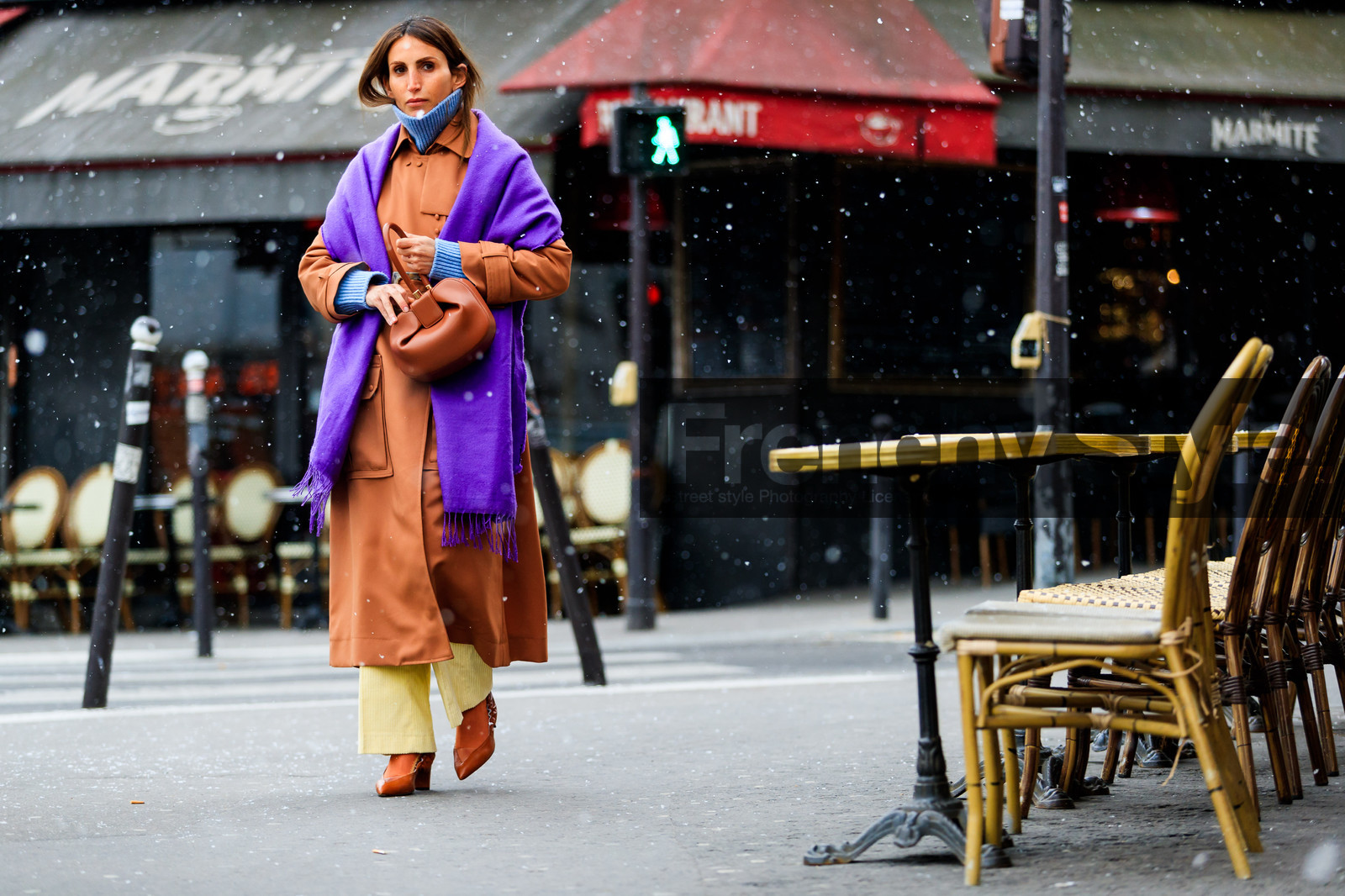 blue sweater, brown bag, brown coat, brown shoes, high heels, leather bag, leather coat, leather shoes, purple scarf, trench coat, trousers, turtleneck sweater, yellow pants, fashion week, frenchystyle, FW, jonathan paciullo, street style, PFW, PARIS, AUTUMN WINTER 2018-2019, FALL WINTER 2018-2019, FW 18-19, horizontal, atmosphere details, full length, chloe loulou de saison
