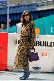 bordeaux, brown dress, burgundy, eleonora carisi, embroidered dress, fashion week, frenchystyle, full length, FW, graphic dress, high heels, jonathan paciullo, leather bag, leather shoes, NEW YORK, NYFW, printed dress, red bag, silver shoes, SPRING SUMMER 2018, SS 18, street style, sunglasses, vertical