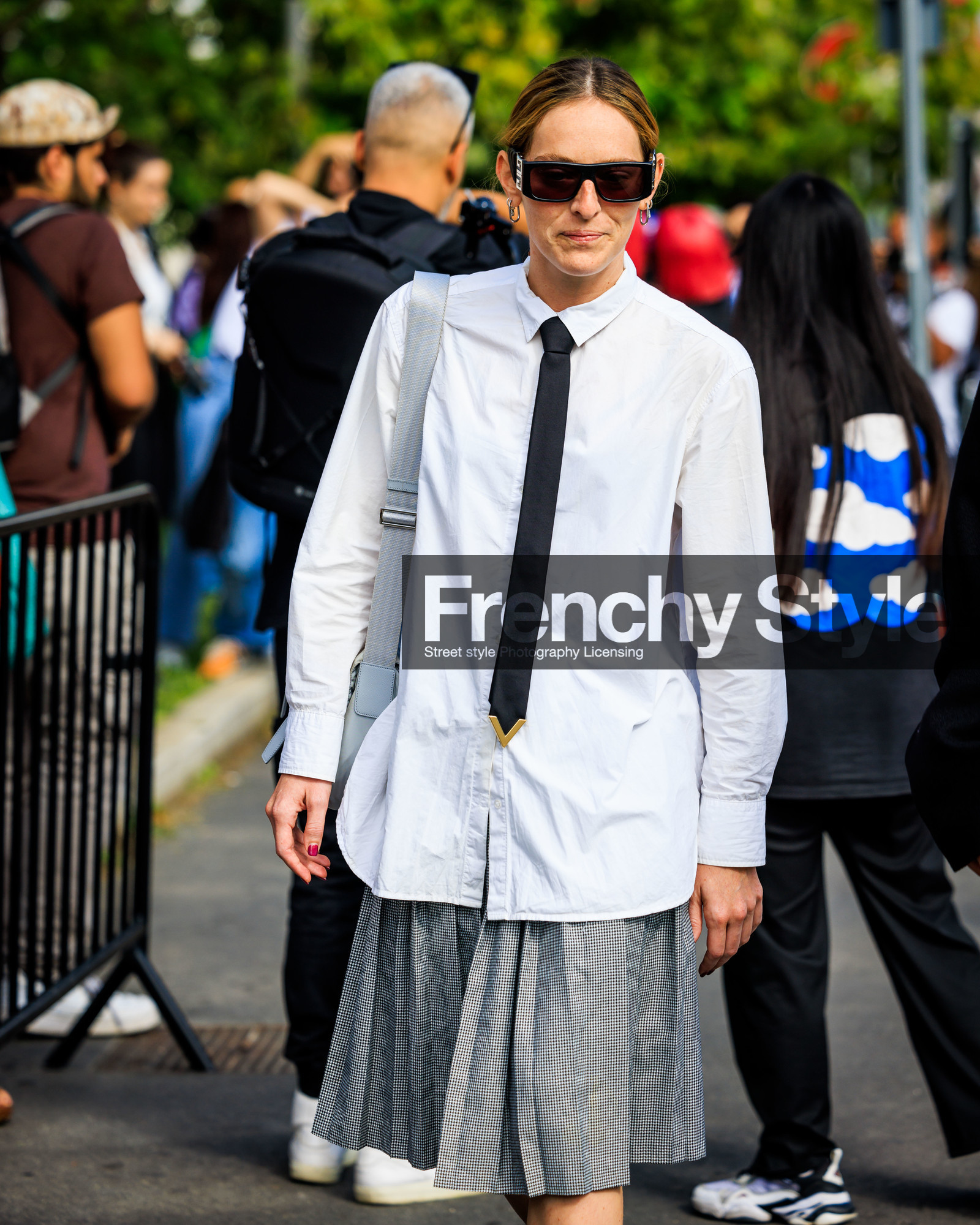 street style, jonathan paciullo, FW, fashion week, frenchystyle, MFW, MILAN, SPRING SUMMER 2024, SS 24, vertical, atmosphere details, detail