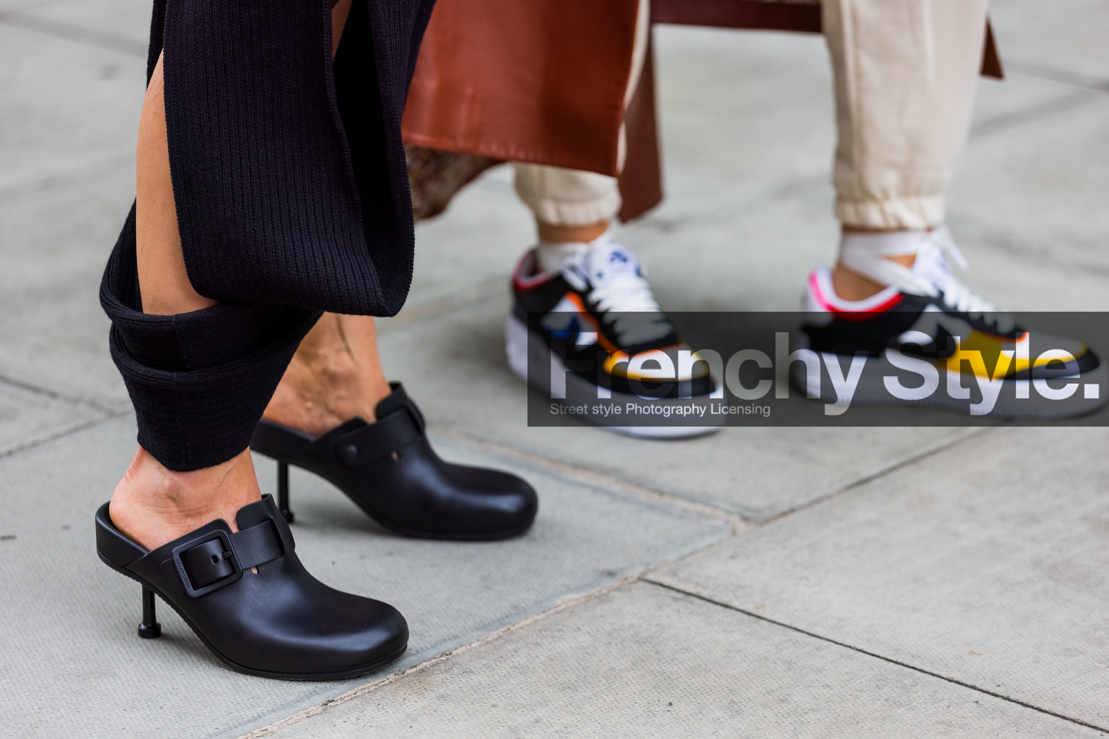 shoes, sneakers, nike, heels, balenciaga, black, fashion week, frenchystyle, FW, jonathan paciullo, street style, SPRING SUMMER 2022, SS 22, LFW, LONDON, horizontal, atmosphere details, detail