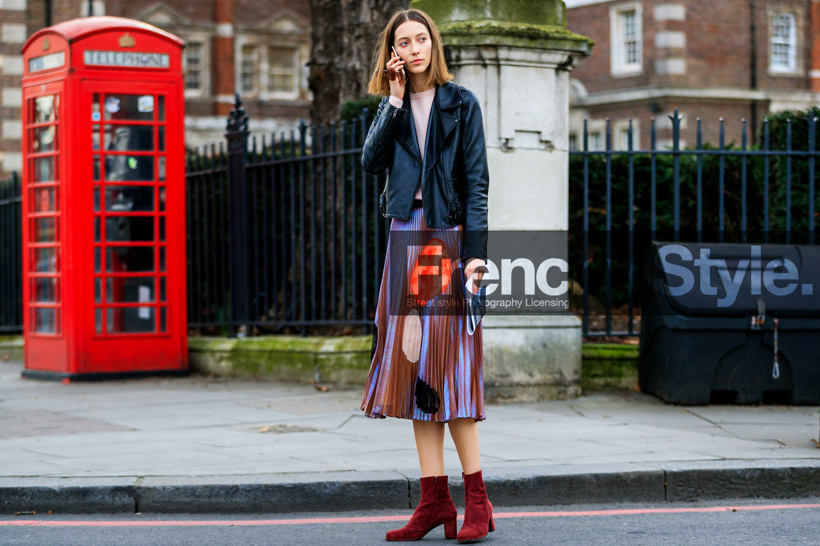atmosphere details, AUTUMN WINTER 2017-2018, AW 17-18, black jacket, black perfecto, FALL WINTER 2017-2018, fashion week, frenchystyle, full length, FW, FW 17-18, high heels, horizontal, jonathan paciullo, leather bag, leather jacket, leather perfecto, leather shoes, LFW, LONDON, model, pink skirt, pleated skirt, red boots, street style, suede shoes